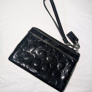Vintage Coach black patent leather wristlet